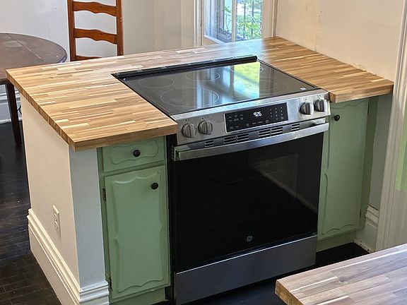 3rd image of 125 Farm St #2
