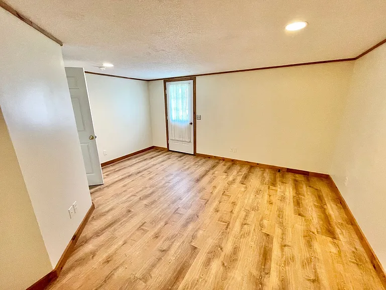 3724 Shelburne Rd — Photo 13
