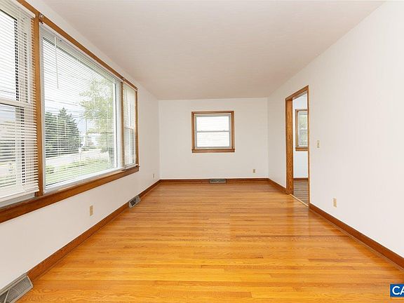 4th image of 814 Virginia Ave