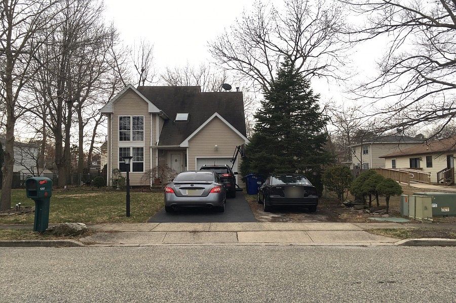1st image of 1217 Dell St