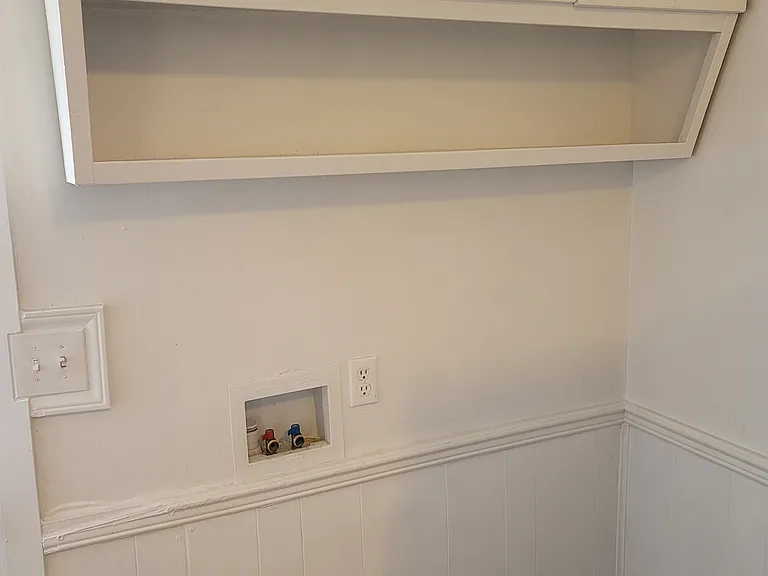 807 Laurel Rd — Photo 10