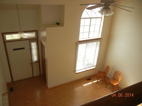 3rd image of 5 Crabapple Ct