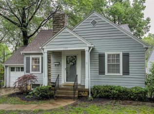 5207 Maple St, Mission, KS 66202