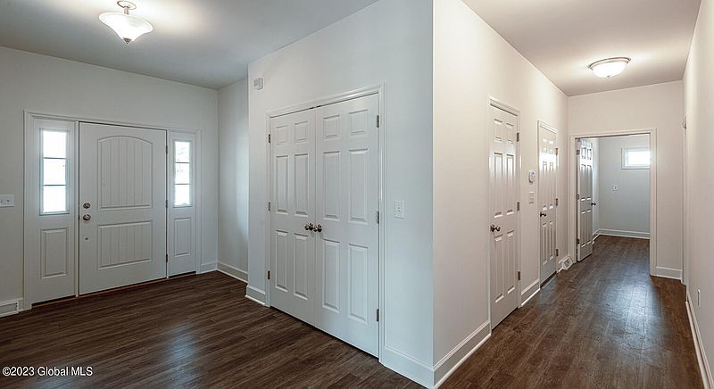 3rd image of 11 Farmington Court