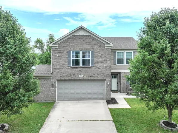 3075 W Crosscreek Dr, Monrovia, IN 46157