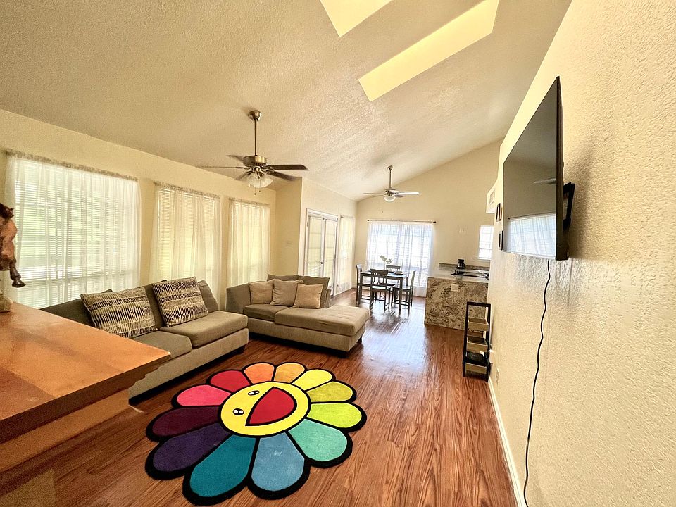1st image of 8633 Datapoint Dr APT 218