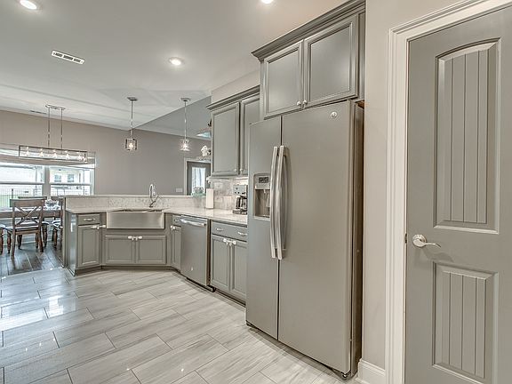 2nd image of 3916 Merryman Ln