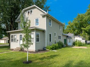 618 4th St SW, Waseca, MN 56093