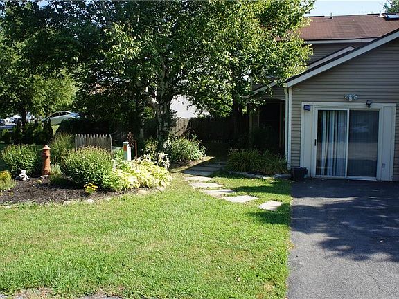 2nd image of 5434 Tourmaline Dr