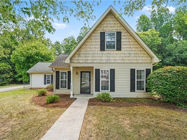 5400 Springhouse Farm Rd, Winston Salem, NC 27107