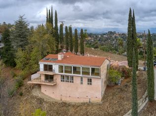 4613 Reforma Rd, Woodland Hills, CA 91364