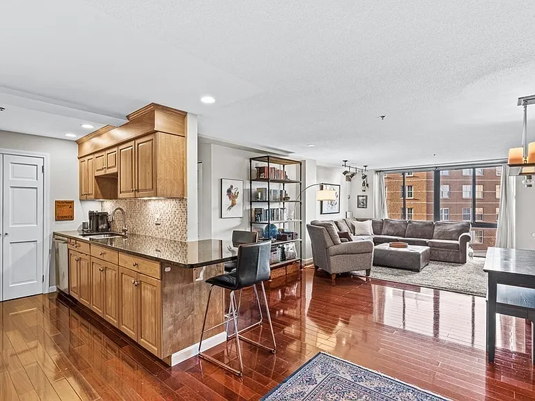 357 Commercial St #305 — Photo 1