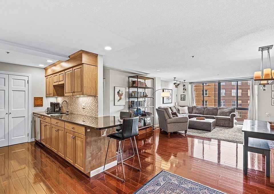 1st image of 357 Commercial St APT 305