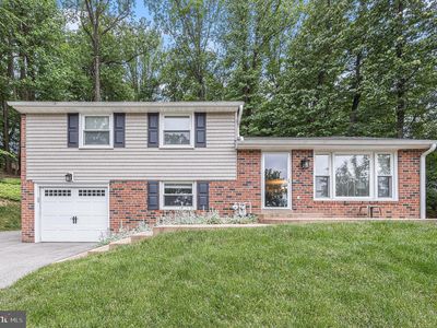 556 Forest Rd, Wayne, PA, 19087
