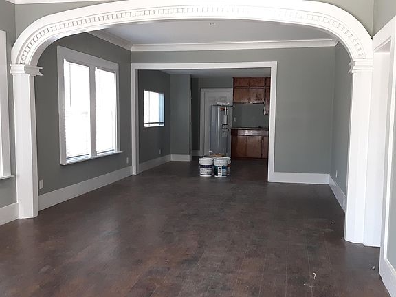 4th image of 1613 W Woodlawn Ave