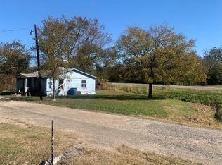 113 S Wilson St, Ladonia, TX 75449