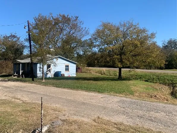 113 S Wilson St, Ladonia, TX 75449