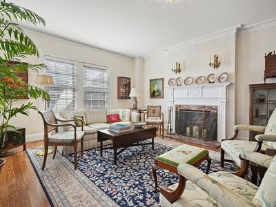 90 Commonwealth Ave APT 19, Boston, MA, 02116