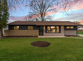 5945 Cardwell St, Garden City, MI