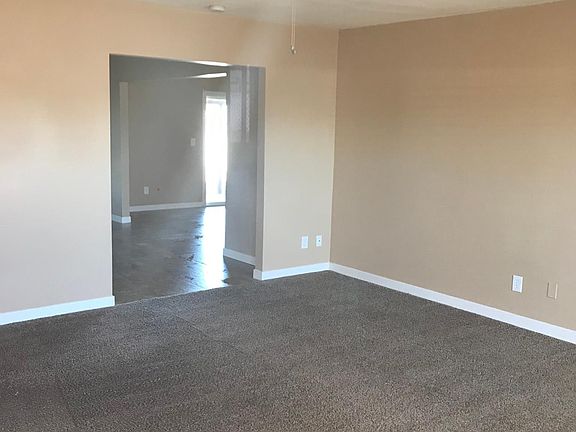 4th image of 7638 E Davenport Dr