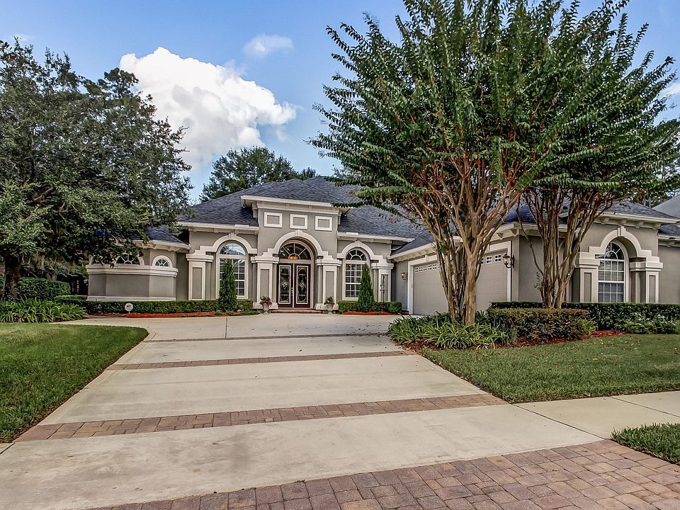 (JUST LISTED!) 2088 Crown Dr St Augustin
