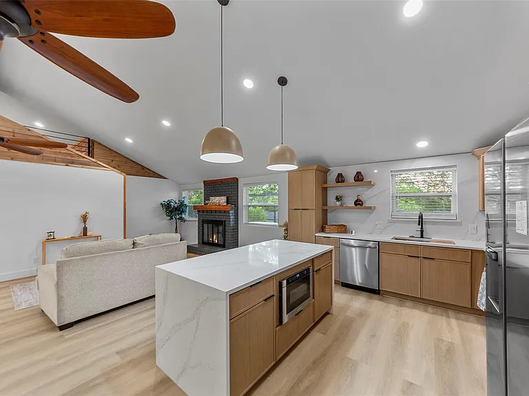 7041 Freemont St — Photo 11