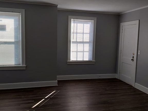2nd image of 265 E Morehead St