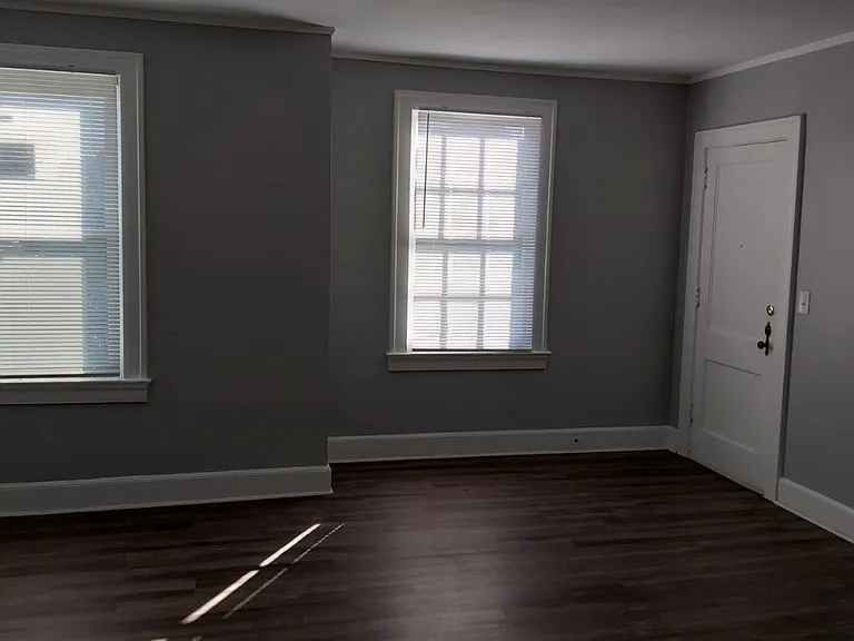 605 South Lexington Avenue - B-6 — Photo 2