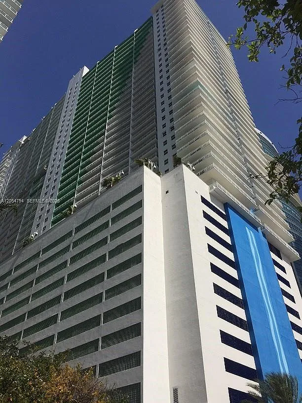 The Club At Brickell Bay — Photo 1
