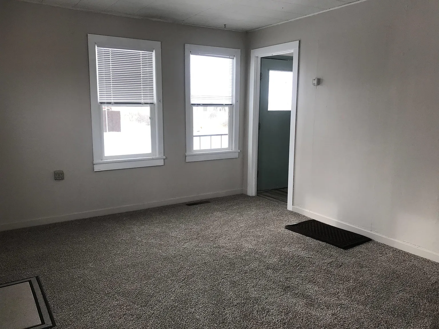 216 Noble Street - 1 — Photo 3