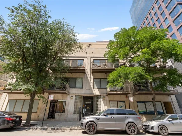 14 N Sangamon St APT 201, Chicago, IL 60607