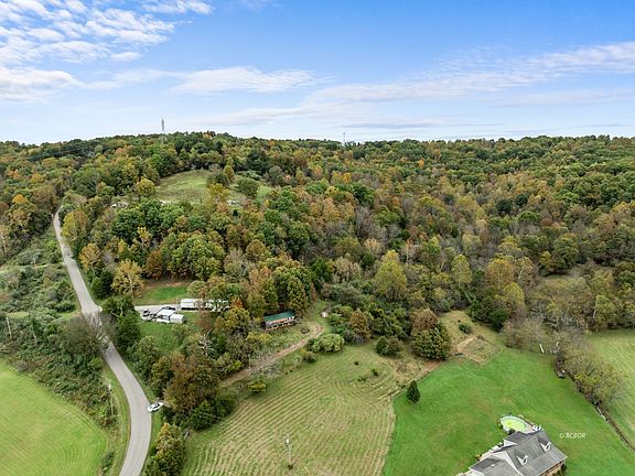 3rd image of 92 Greentree Rd