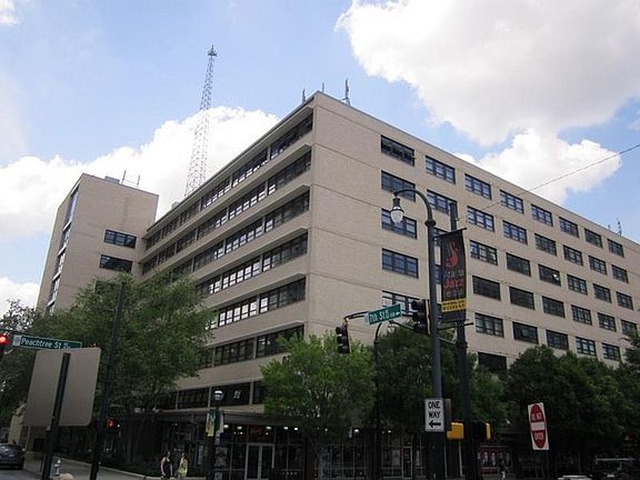 5th image of 878 Peachtree St NE APT 716