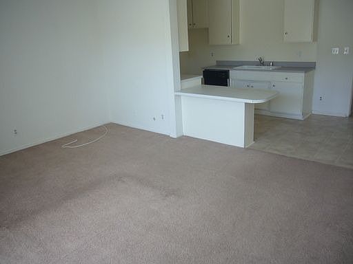 5th image of 21727 Parthenia St APT 18