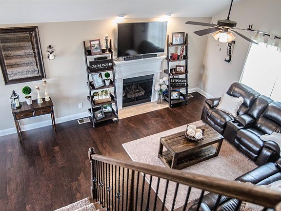 3rd image of 2416 Andersonville Dr