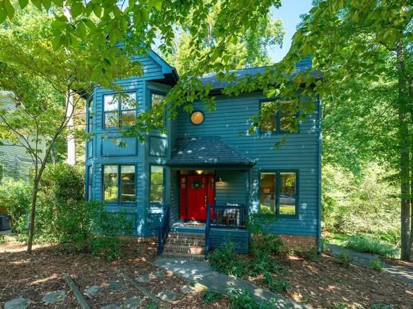 109 Amber Ct, Carrboro, NC 27510