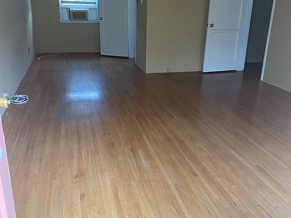 3rd image of 85 S San Gabriel Blvd APT 4