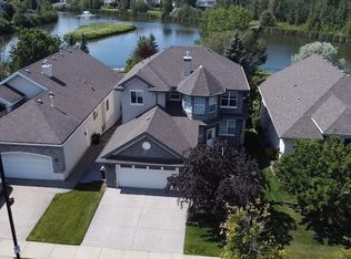 1668 Glastonbury Blvd NW, Edmonton, AB T5T 6P3