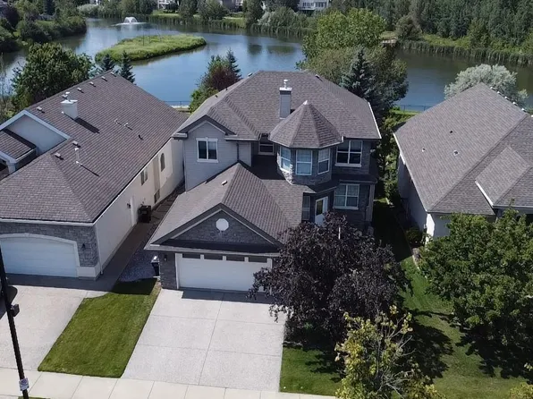 1668 Glastonbury Blvd NW, Edmonton, AB T5T 6P3
