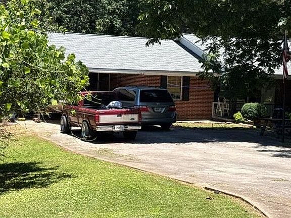 2nd image of 3411 Springdale Forrest Cir