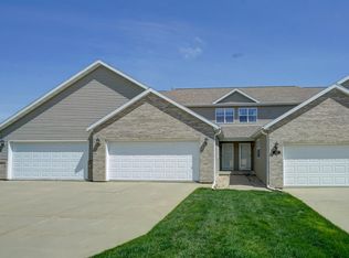 3020 Selkirk Dr APT 2, Sun Prairie, WI 53590