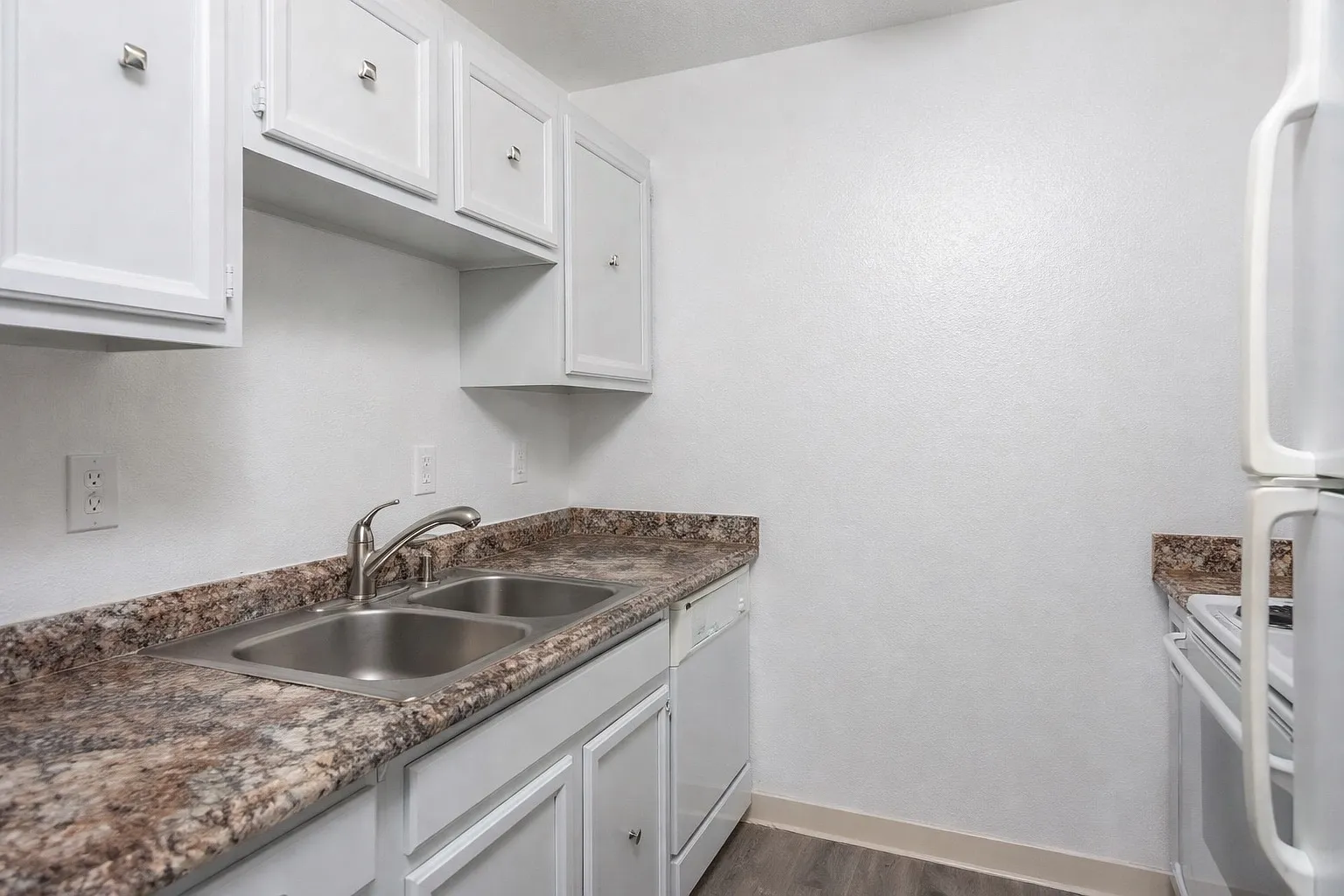 2021 Farmer Pl — Photo 3