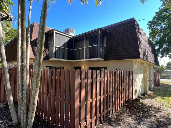 5825 Swordfish Ct APT D, Tamarac, FL 33319