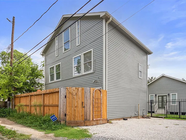 1105 Tulane St #B — Photo 1