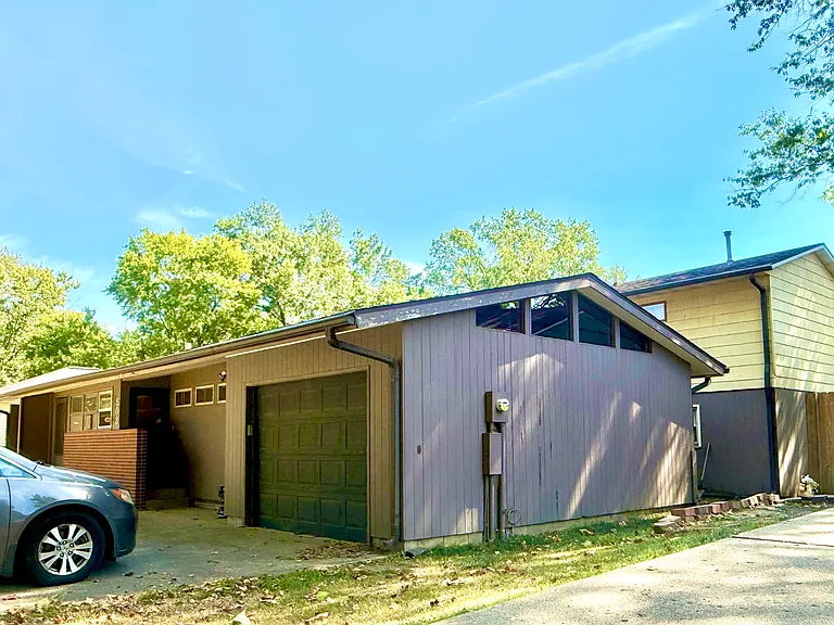 503 Hessel Blvd — Photo 3