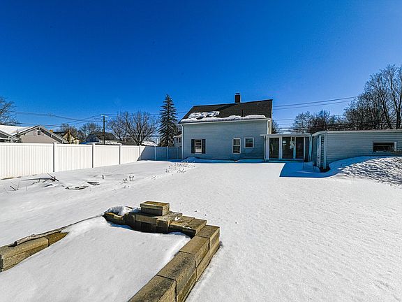 5th image of 49 Washington Street