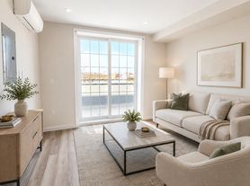 37-28 104th St, Corona, NY