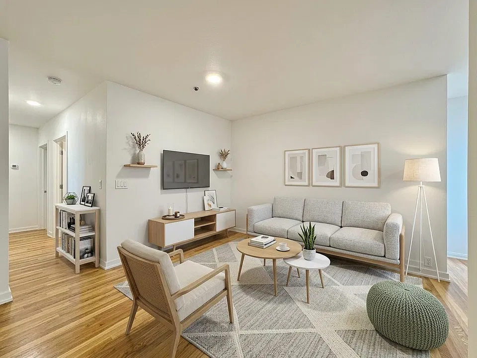 246 Manhattan Ave #2B