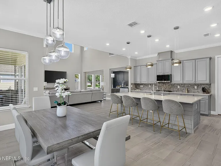 22 Azura Point — Photo 53