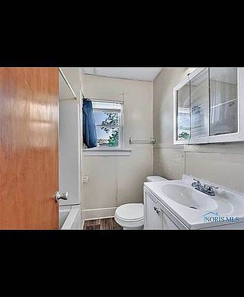 5th image of 3120 Pomeroy St